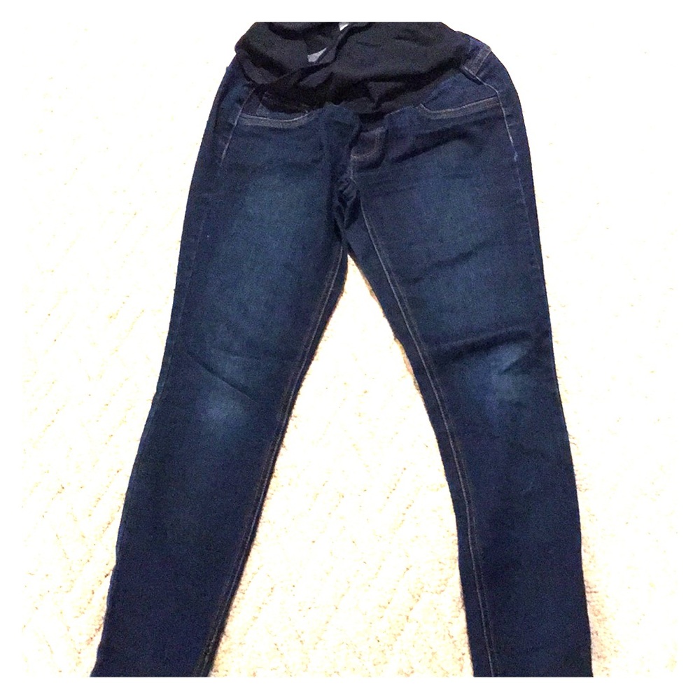 Maternity jeans gently used